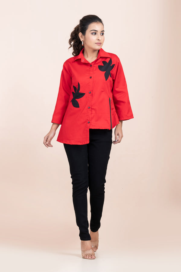 FLOWER APPLIQUE  RED SHIRT